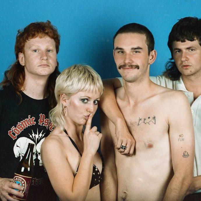 Amyl-and-The-Sniffers