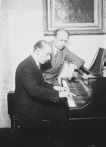 Stravinsky_and_Fulwaagder_at_piano